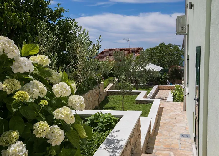 Marina Villa Ražanj